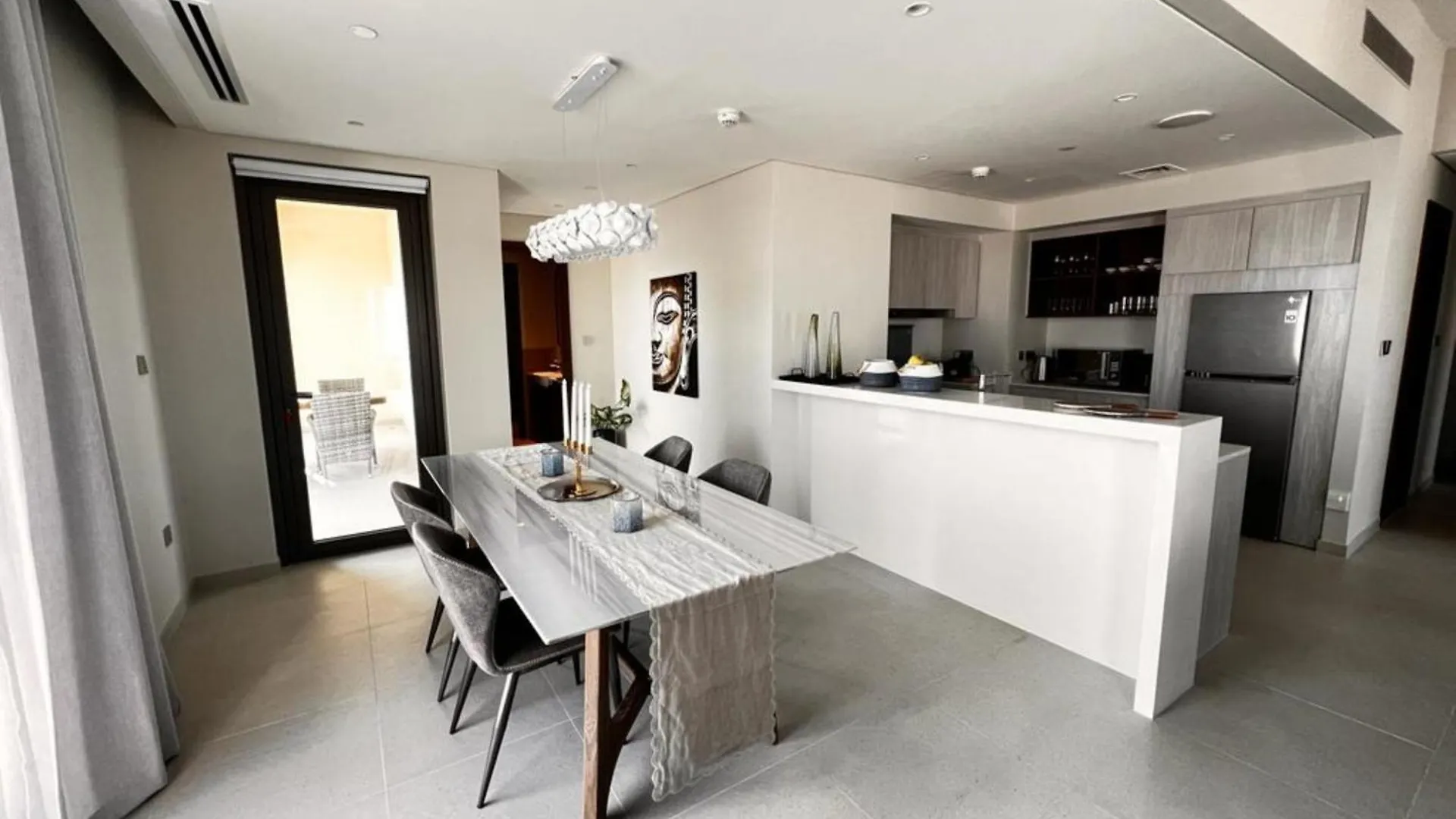 Contemporary 3 Bedroom Plus Guest Room In Vida Creek Beach Dubai United Arab Emirates