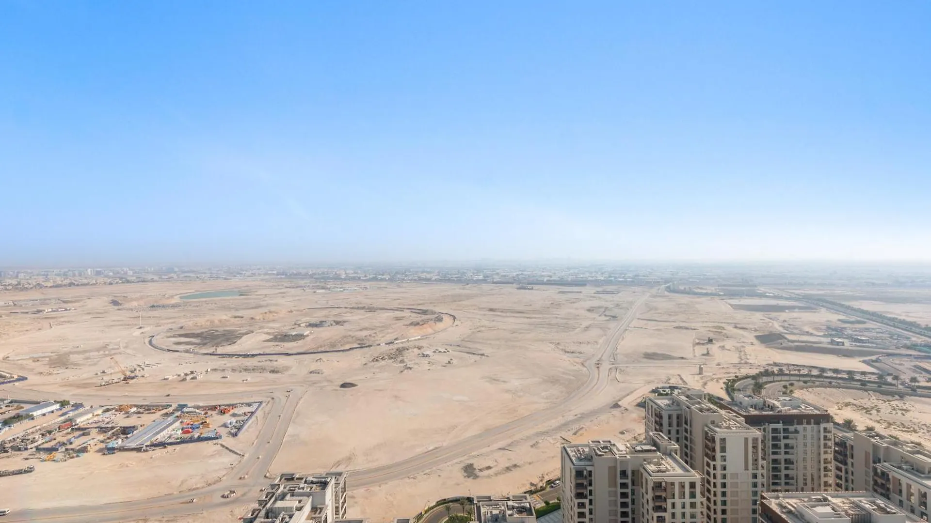 Contemporary 3 Bedroom Plus Guest Room In Vida Creek Beach Dubai United Arab Emirates