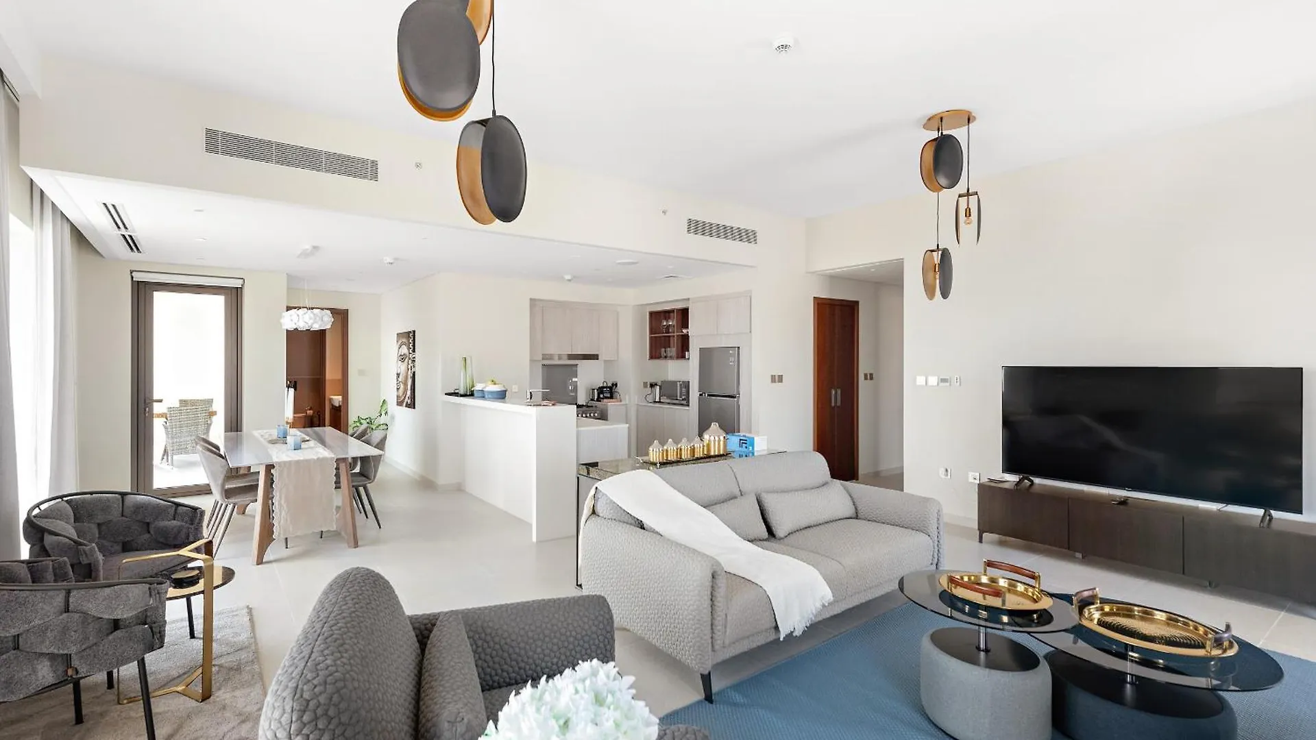 Contemporary 3 Bedroom Plus Guest Room In Vida Creek Beach Dubai