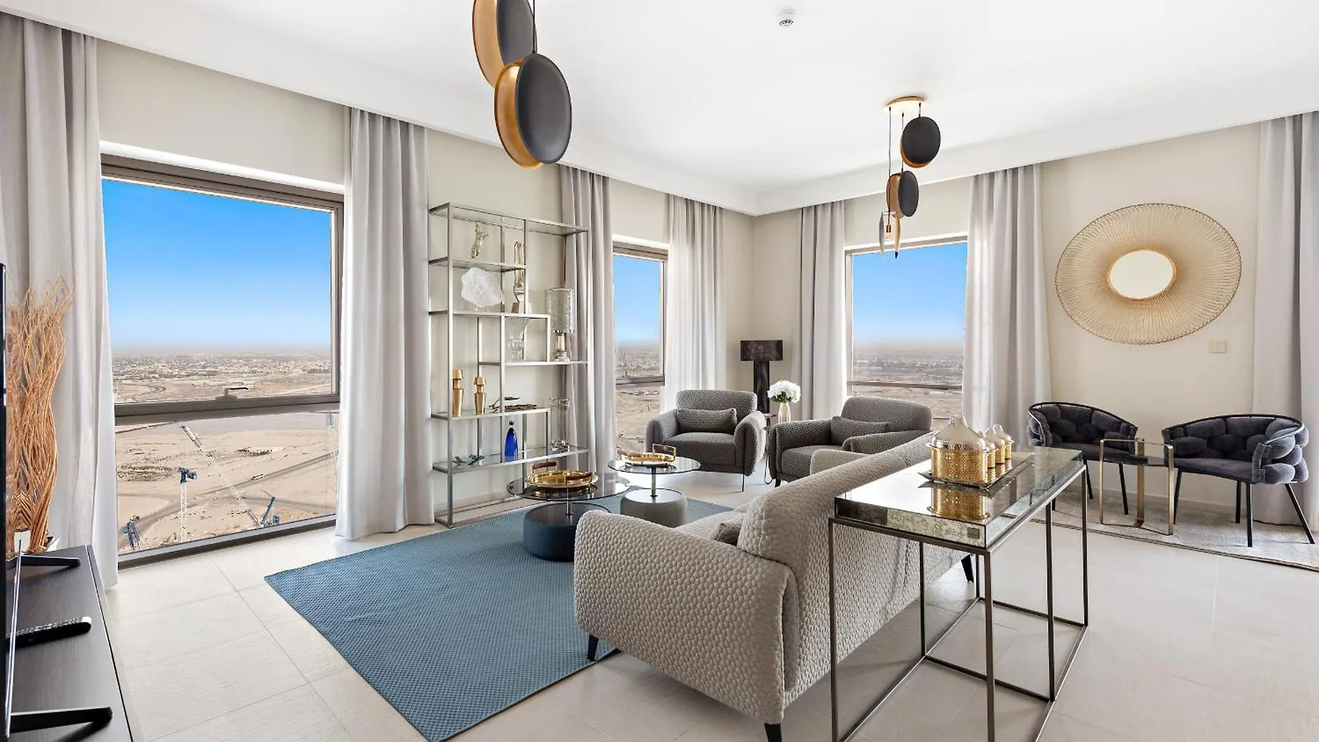 Contemporary 3 Bedroom Plus Guest Room In Vida Creek Beach Dubai Apartment